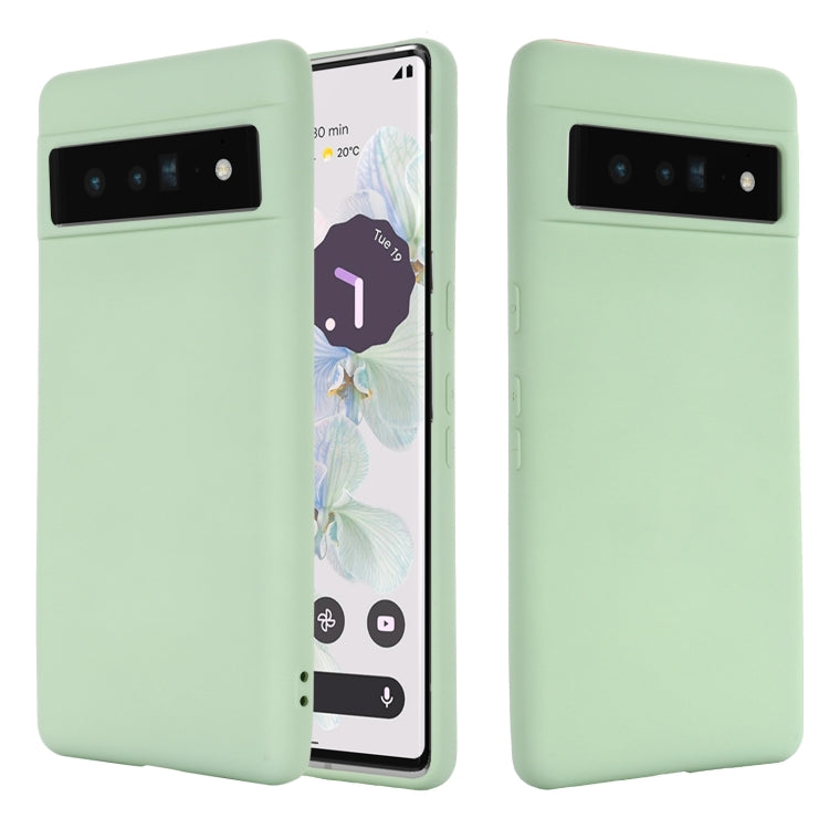 For Google Pixel 7 Pro Pure Color Liquid Silicone Shockproof Phone Case(Green) - Mobile Accessories by buy2fix | Online Shopping UK | buy2fix